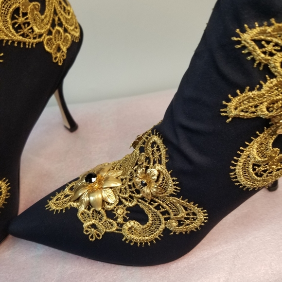 NWT DOLCE & GABBANA 3D embroidered ankle boots sz 38 - Picture 6 of 7